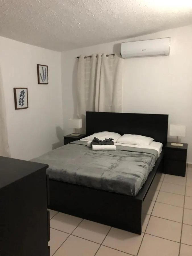 Lacasitadelmalecon Naguabo Holiday home